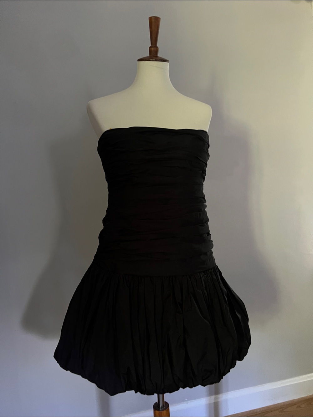 Cinq a sept Black Strapless Ruched Bubble skirt dress New